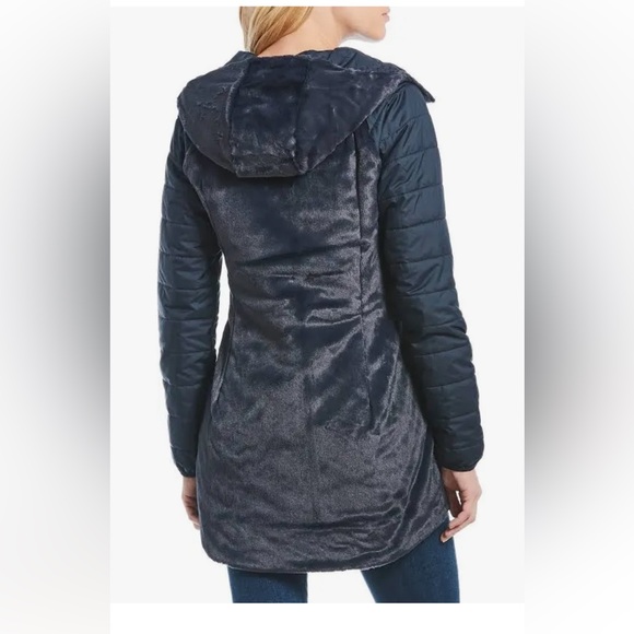 The North Face Women’s Mossbud Insulated Reversible Coat. Size XS - Picture 8 of 16